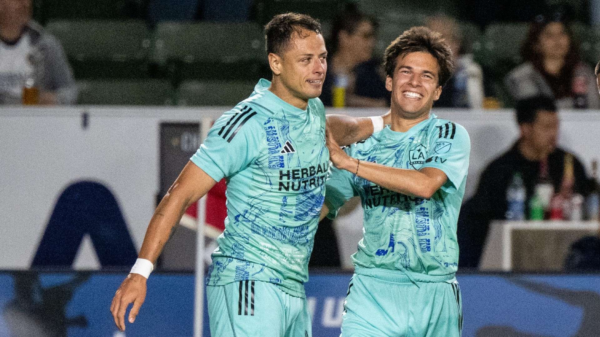 世界杯回顾历届冠军亚军季军的辉煌历程与战绩对比分析