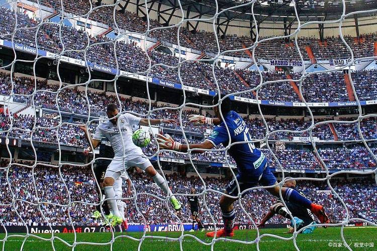 英格兰足总杯 曼城狂胜埃克塞特城